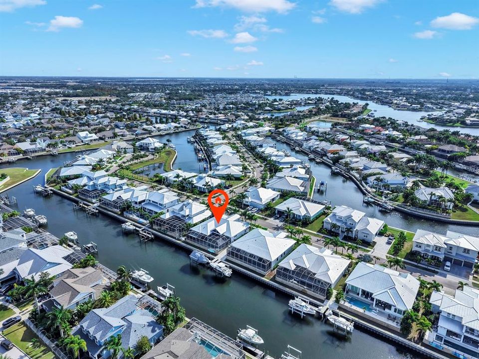 En Venta: $1,599,000 (4 camas, 3 baños, 2843 Pies cuadrados)