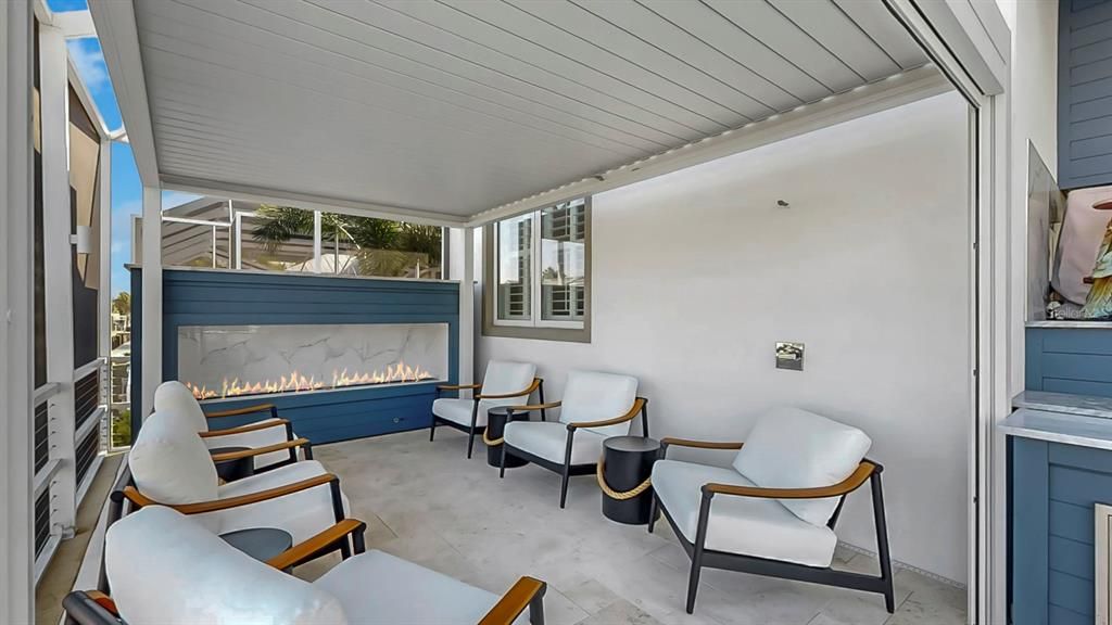 En Venta: $1,599,000 (4 camas, 3 baños, 2843 Pies cuadrados)