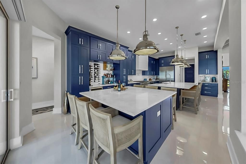 En Venta: $1,599,000 (4 camas, 3 baños, 2843 Pies cuadrados)