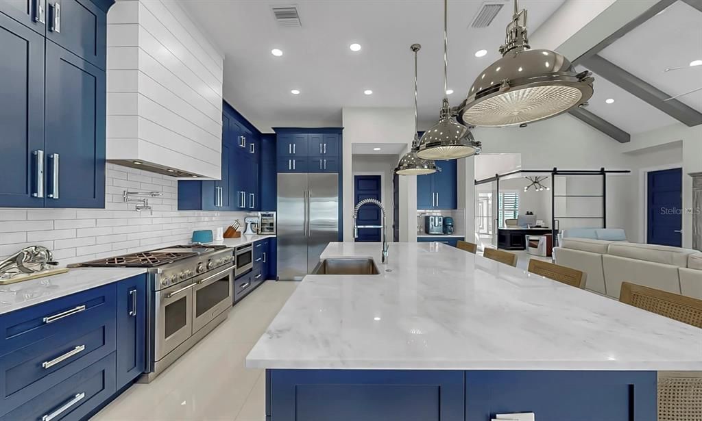 En Venta: $1,599,000 (4 camas, 3 baños, 2843 Pies cuadrados)