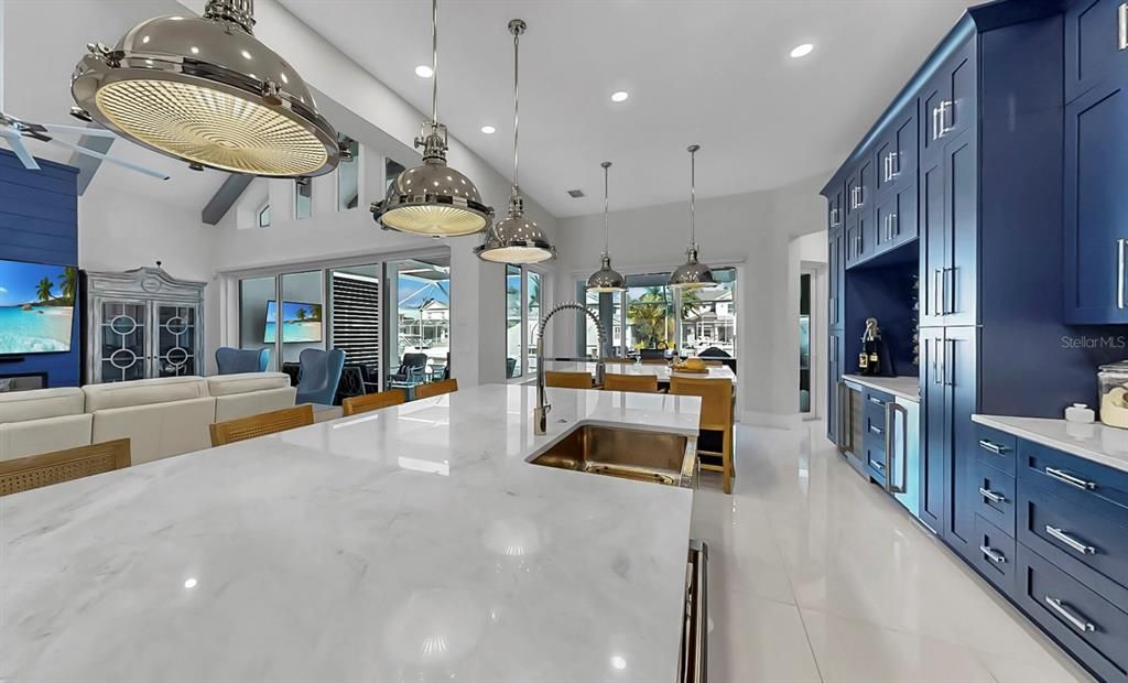 En Venta: $1,599,000 (4 camas, 3 baños, 2843 Pies cuadrados)