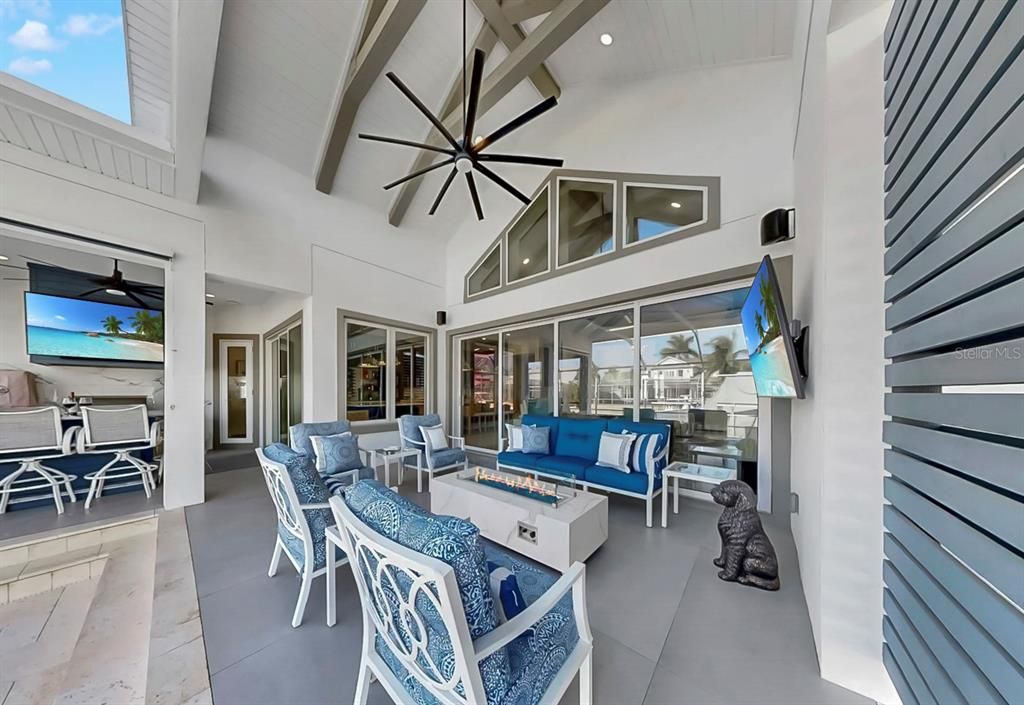 En Venta: $1,599,000 (4 camas, 3 baños, 2843 Pies cuadrados)