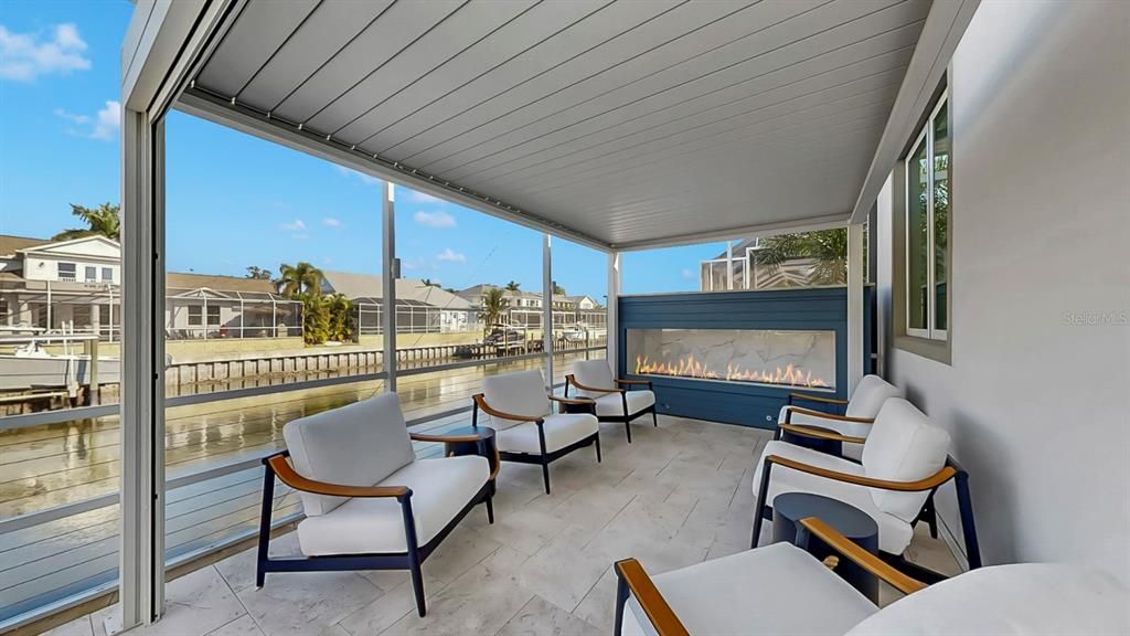 En Venta: $1,599,000 (4 camas, 3 baños, 2843 Pies cuadrados)