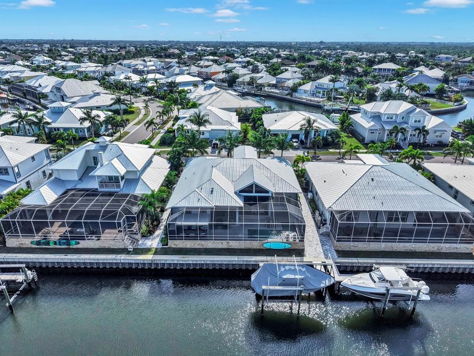 En Venta: $1,599,000 (4 camas, 3 baños, 2843 Pies cuadrados)