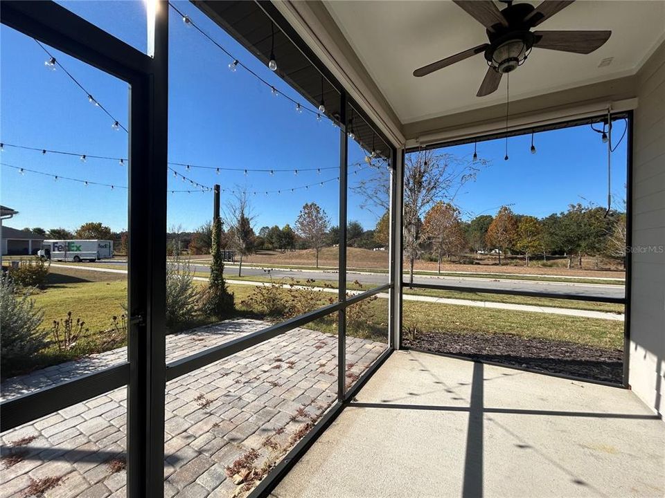 For Rent: $2,900 (3 beds, 2 baths, 2523 Square Feet)