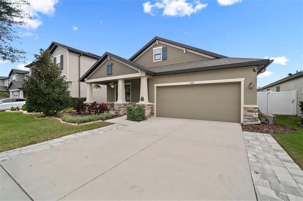 待售: $565,000 (4 贝兹, 3 浴室, 2027 平方英尺)