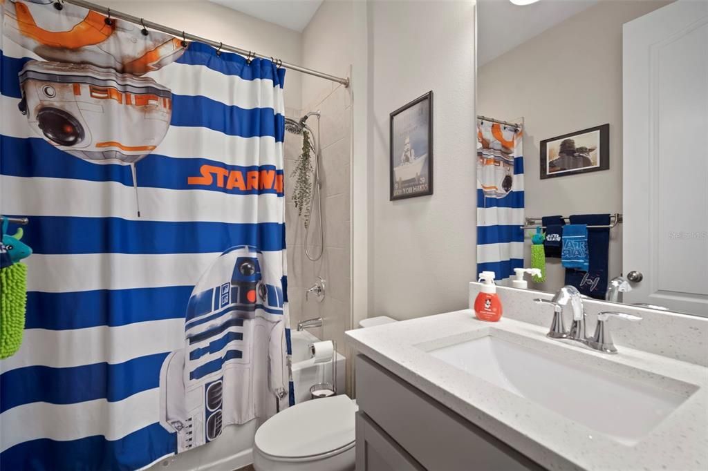 待售: $565,000 (4 贝兹, 3 浴室, 2027 平方英尺)