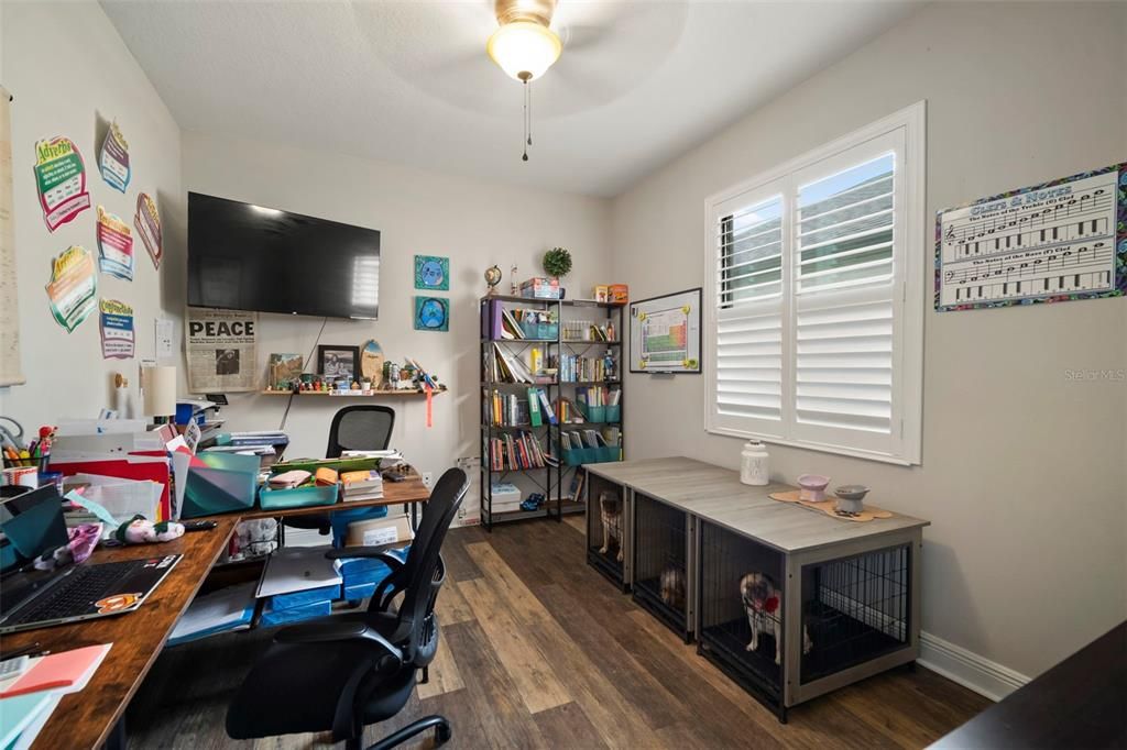 待售: $565,000 (4 贝兹, 3 浴室, 2027 平方英尺)