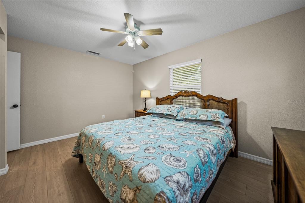 待售: $400,000 (3 贝兹, 2 浴室, 1356 平方英尺)