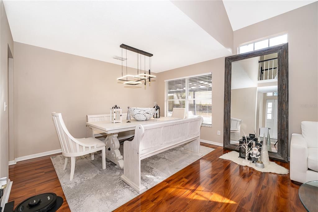 待售: $374,900 (3 贝兹, 2 浴室, 1949 平方英尺)