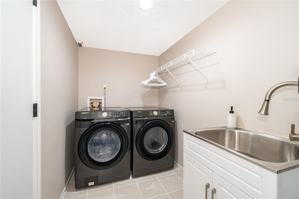 待售: $374,900 (3 贝兹, 2 浴室, 1949 平方英尺)