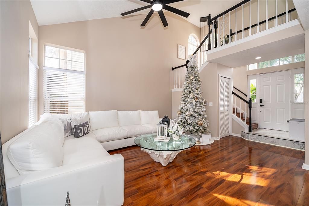 待售: $374,900 (3 贝兹, 2 浴室, 1949 平方英尺)