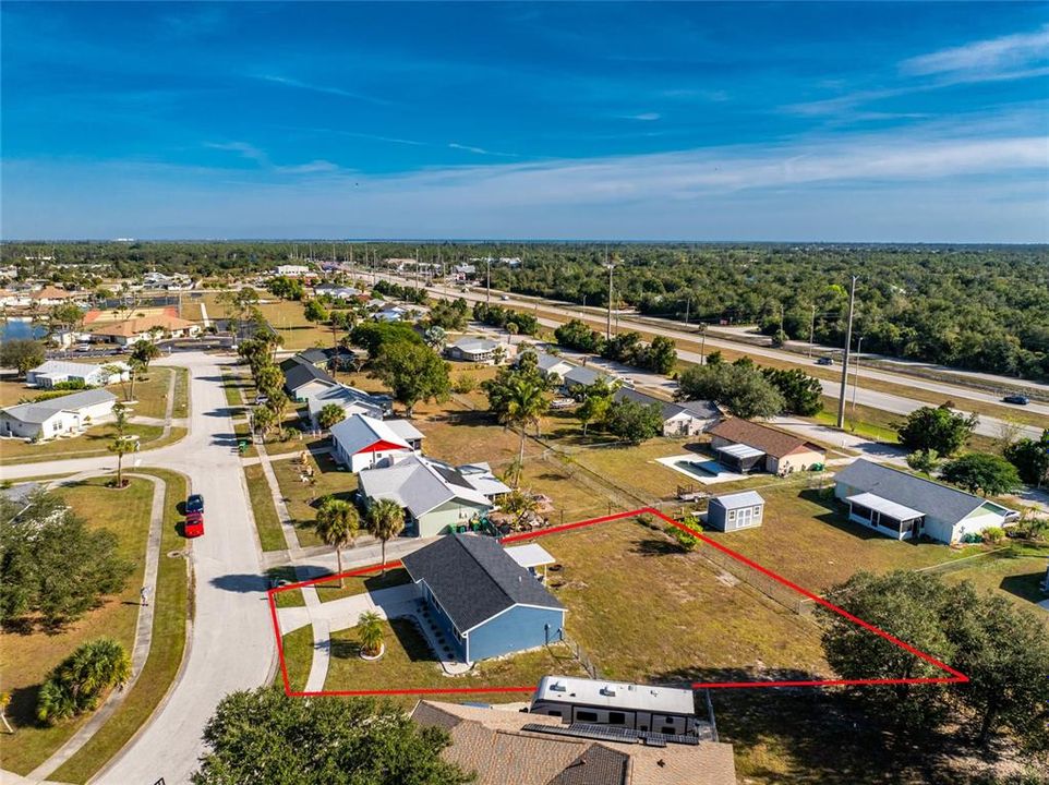 For Sale: $199,000 (2 beds, 2 baths, 962 Square Feet)