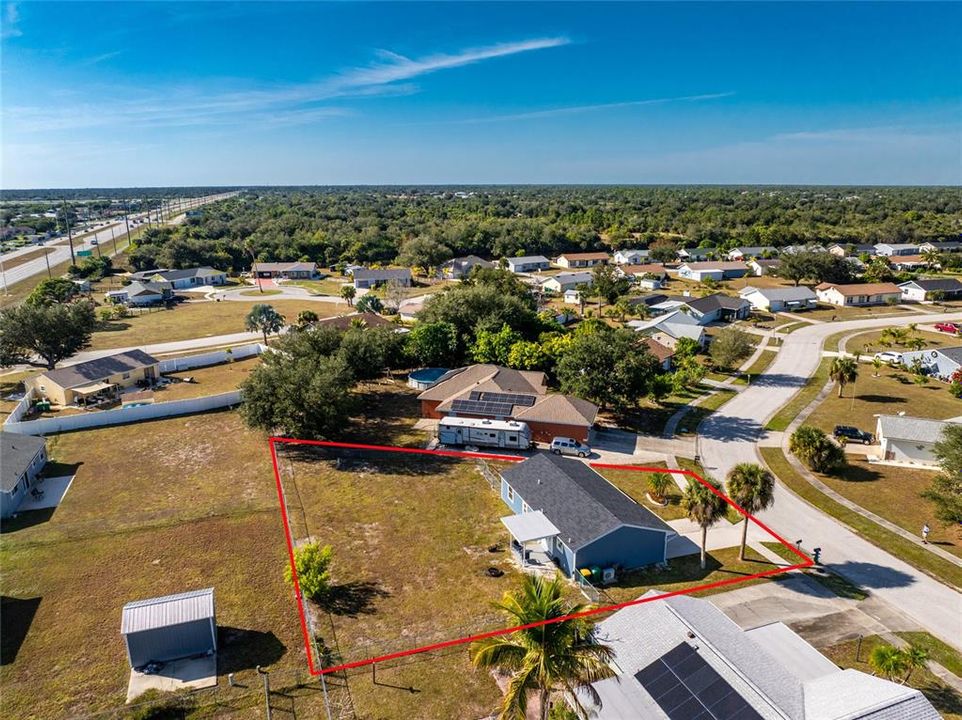 For Sale: $199,000 (2 beds, 2 baths, 962 Square Feet)