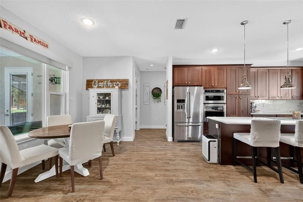 На продажу: $1,849,999 (3 спален, 3 ванн, 2774 Квадратных фут)