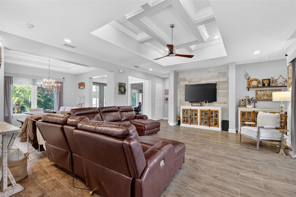 На продажу: $1,849,999 (3 спален, 3 ванн, 2774 Квадратных фут)