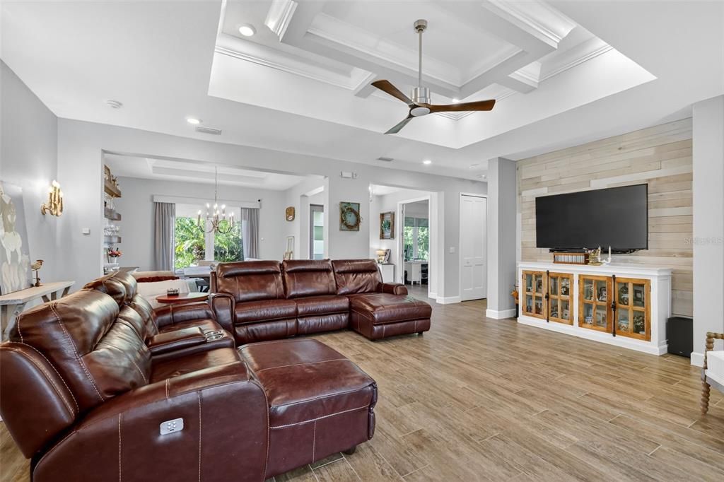 На продажу: $1,849,999 (3 спален, 3 ванн, 2774 Квадратных фут)