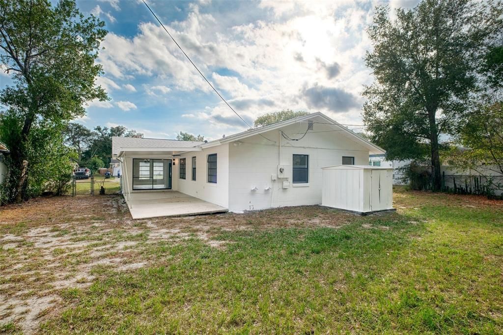 На продажу: $349,900 (3 спален, 2 ванн, 1443 Квадратных фут)