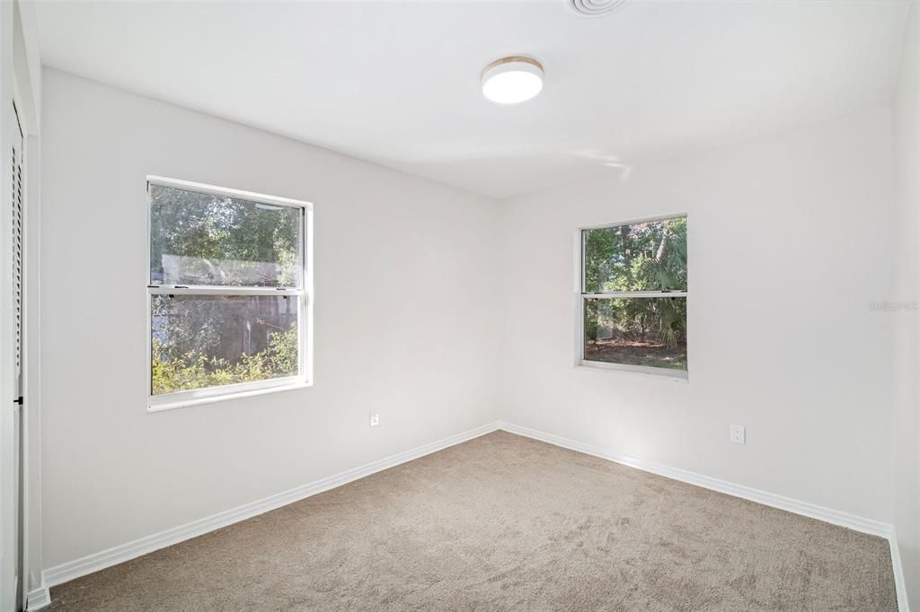 На продажу: $349,900 (3 спален, 2 ванн, 1443 Квадратных фут)