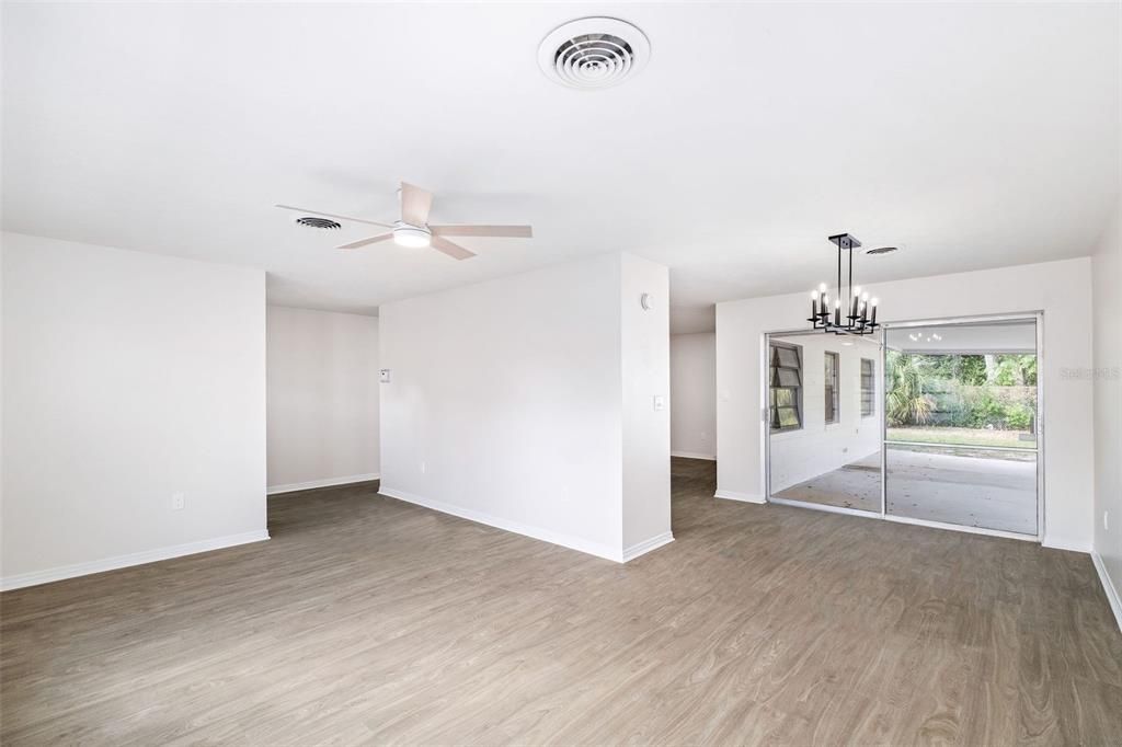 На продажу: $349,900 (3 спален, 2 ванн, 1443 Квадратных фут)