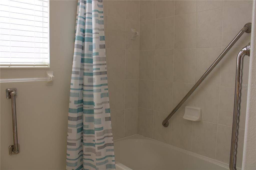 En Renta: $2,795 (3 camas, 2 baños, 2293 Pies cuadrados)