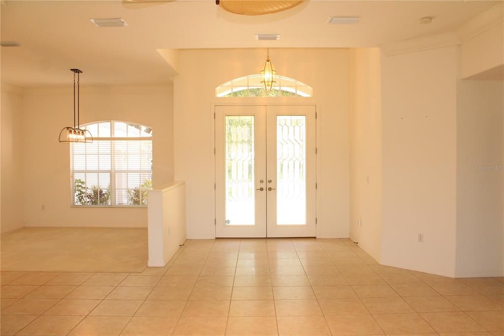 En Renta: $2,795 (3 camas, 2 baños, 2293 Pies cuadrados)