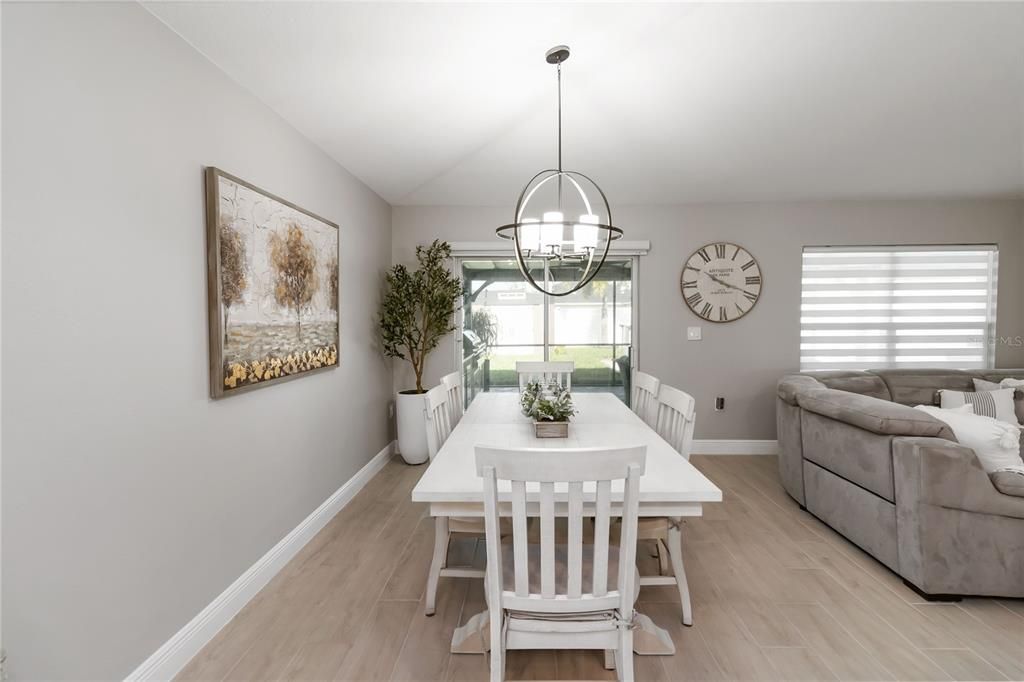 For Sale: $435,000 (4 beds, 2 baths, 1696 Square Feet)