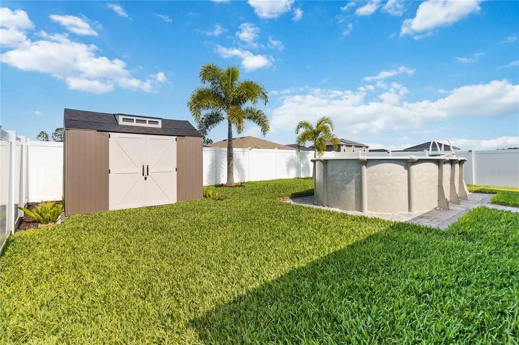 For Sale: $435,000 (4 beds, 2 baths, 1696 Square Feet)