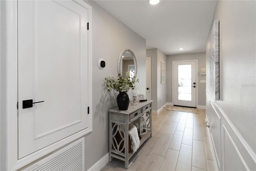 For Sale: $435,000 (4 beds, 2 baths, 1696 Square Feet)