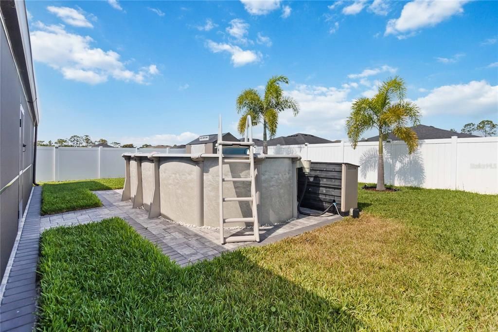 For Sale: $435,000 (4 beds, 2 baths, 1696 Square Feet)