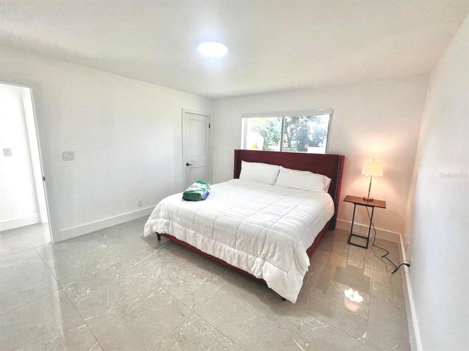 For Sale: $1,145,000 (4 beds, 2 baths, 2083 Square Feet)