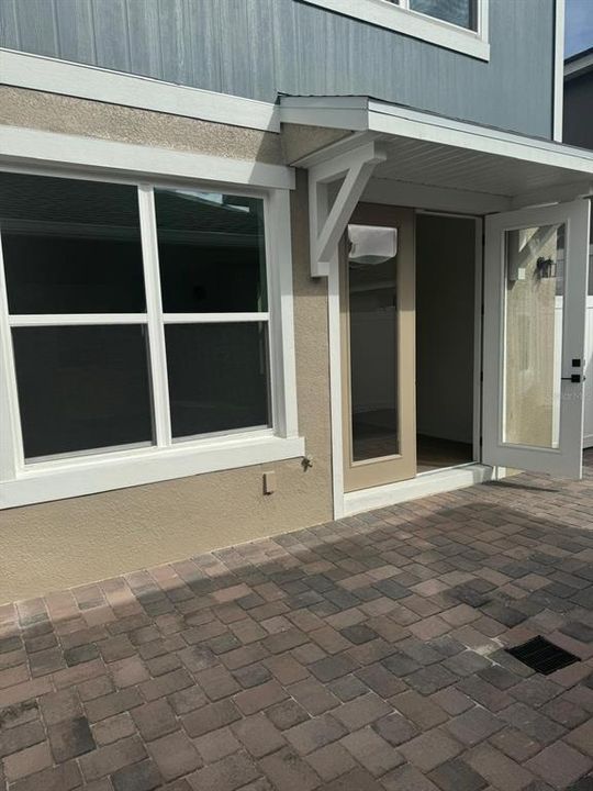 For Rent: $2,800 (4 beds, 2 baths, 2196 Square Feet)