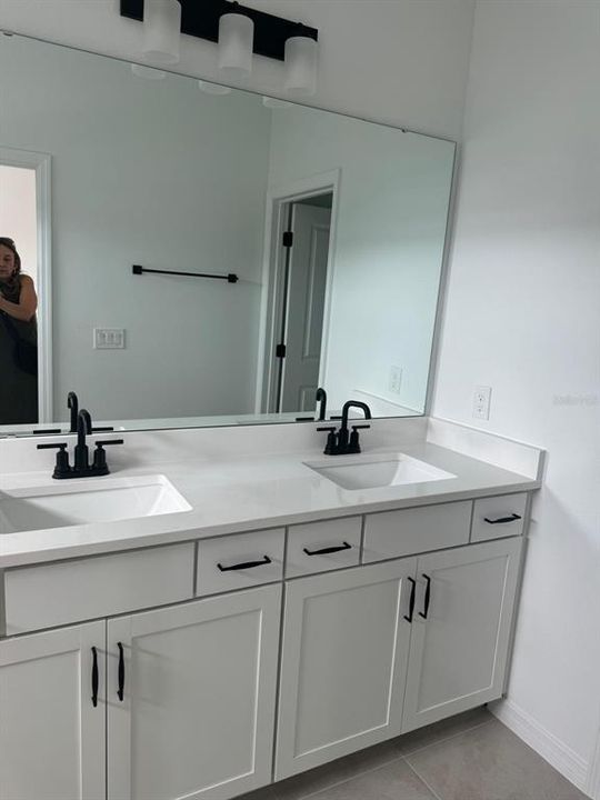 For Rent: $2,800 (4 beds, 2 baths, 2196 Square Feet)