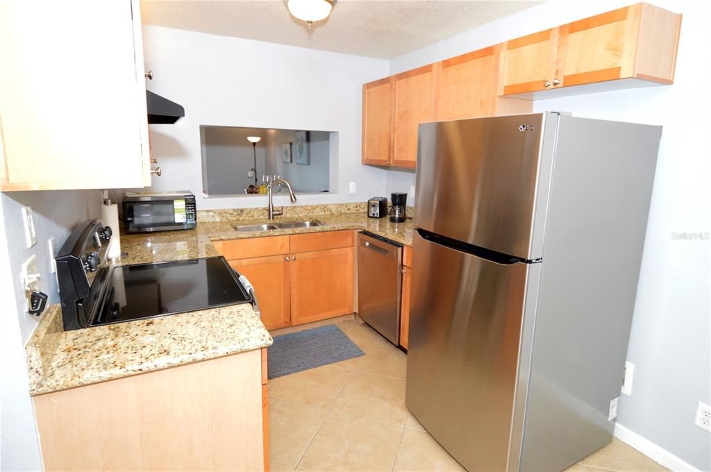 В аренду: $2,600 (2 спален, 1 ванн, 1022 Квадратных фут)