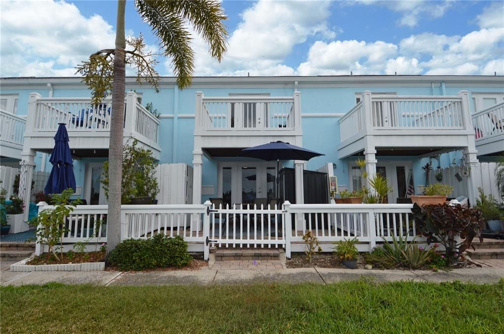 В аренду: $2,600 (2 спален, 1 ванн, 1022 Квадратных фут)