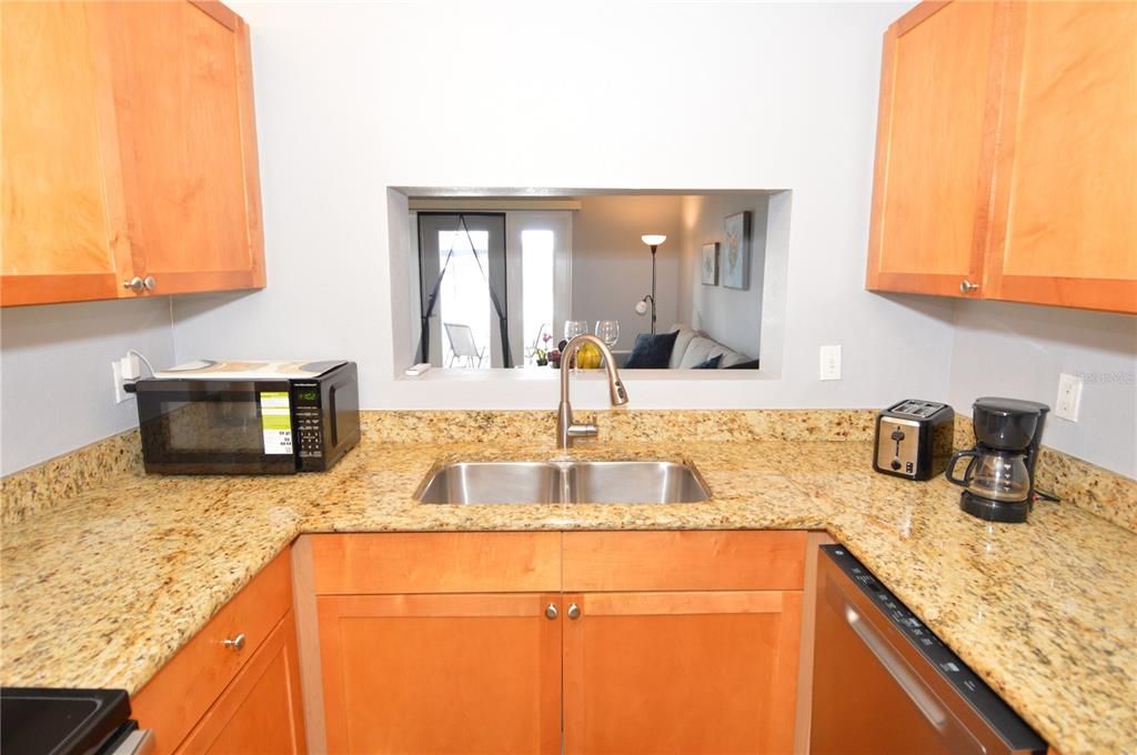 В аренду: $2,600 (2 спален, 1 ванн, 1022 Квадратных фут)