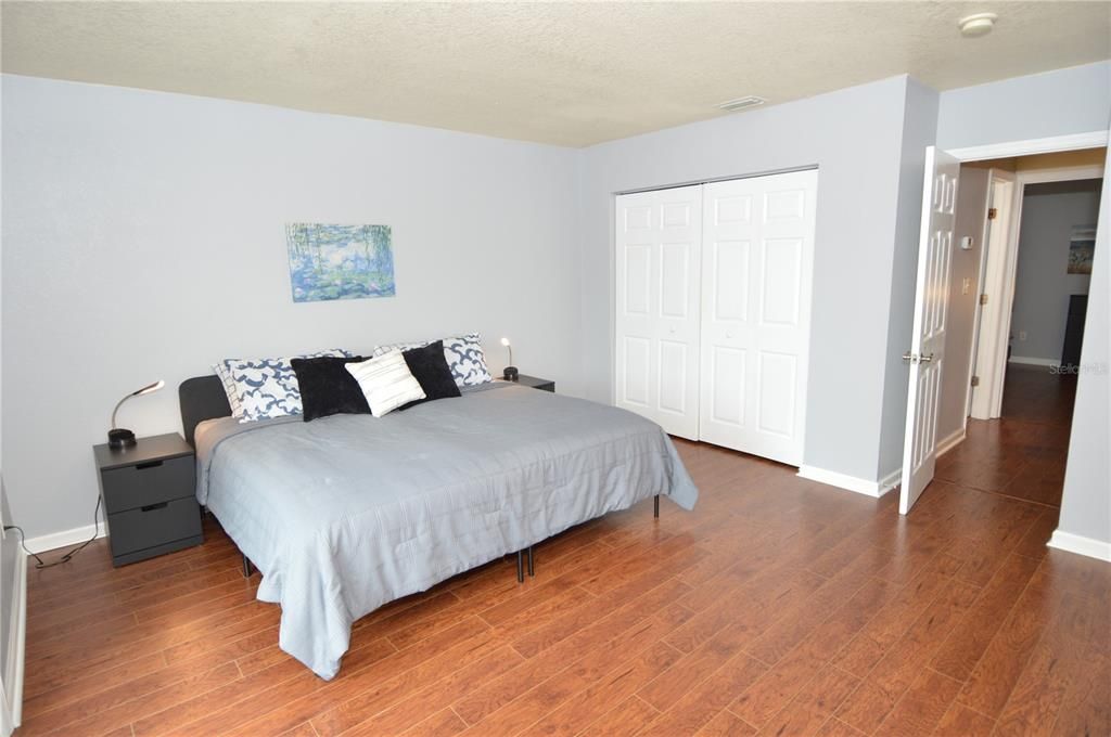 В аренду: $2,600 (2 спален, 1 ванн, 1022 Квадратных фут)