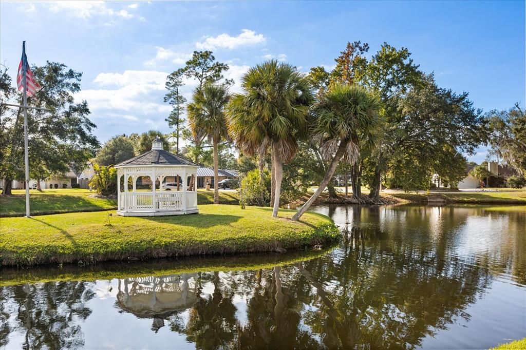 待售: $550,000 (4 贝兹, 2 浴室, 2208 平方英尺)