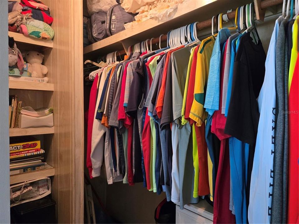 待售: $143,000 (2 贝兹, 2 浴室, 1055 平方英尺)