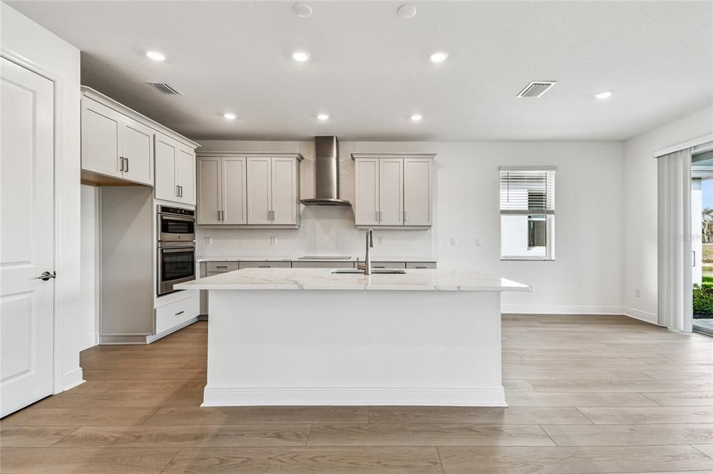 待售: $774,189 (4 贝兹, 3 浴室, 2309 平方英尺)