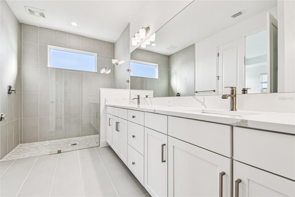 待售: $774,189 (4 贝兹, 3 浴室, 2309 平方英尺)