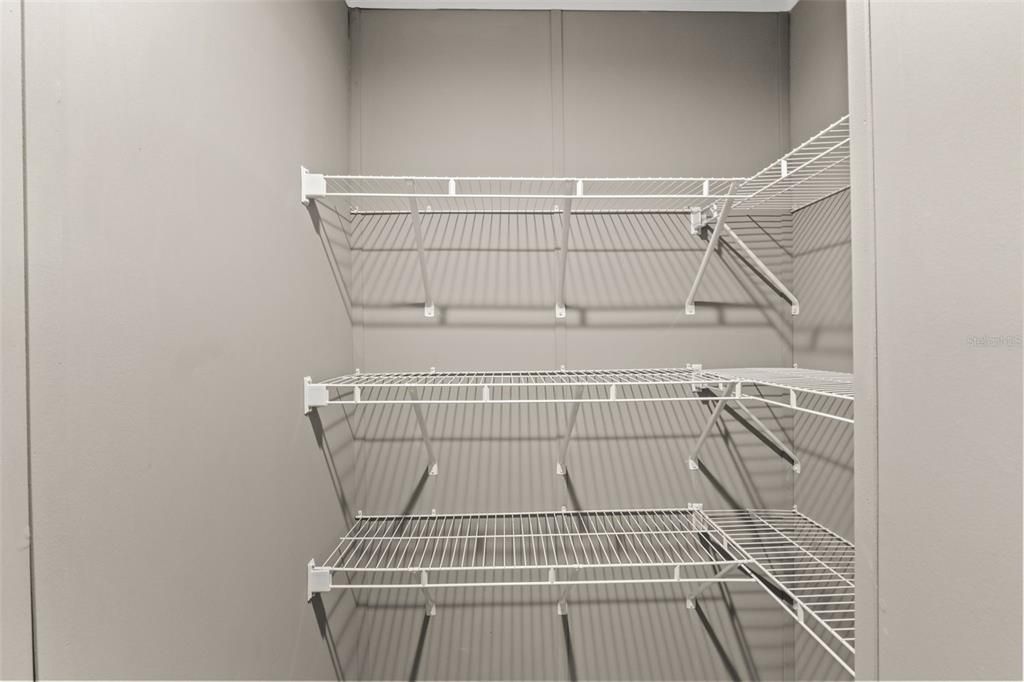 For Sale: $299,900 (3 beds, 2 baths, 1352 Square Feet)