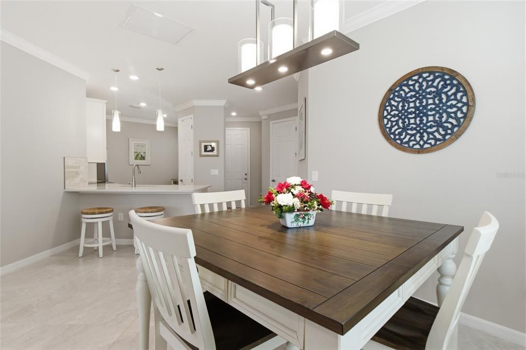 待售: $459,000 (2 贝兹, 2 浴室, 1611 平方英尺)