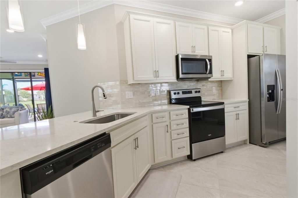 待售: $459,000 (2 贝兹, 2 浴室, 1611 平方英尺)