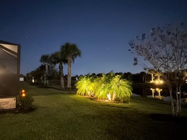 For Sale: $459,000 (2 beds, 2 baths, 1611 Square Feet)