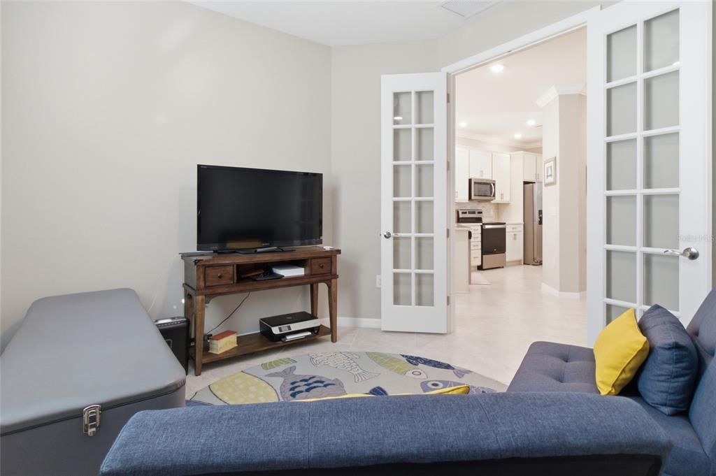 待售: $459,000 (2 贝兹, 2 浴室, 1611 平方英尺)