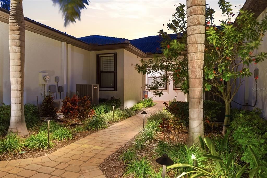 待售: $459,000 (2 贝兹, 2 浴室, 1611 平方英尺)