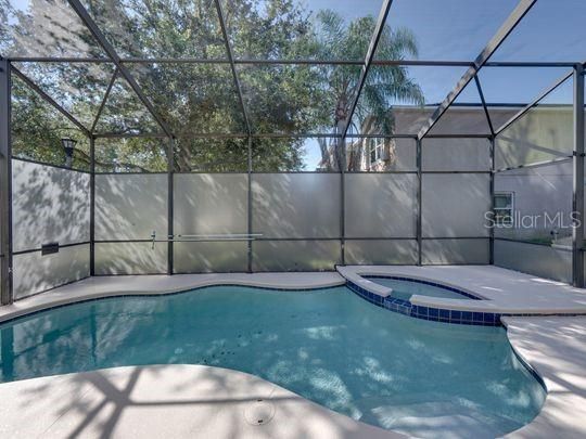 For Rent: $2,600 (5 beds, 3 baths, 2834 Square Feet)