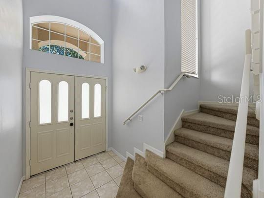 For Rent: $2,600 (5 beds, 3 baths, 2834 Square Feet)