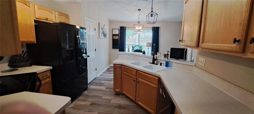 En Venta: $337,600 (3 camas, 2 baños, 1509 Pies cuadrados)